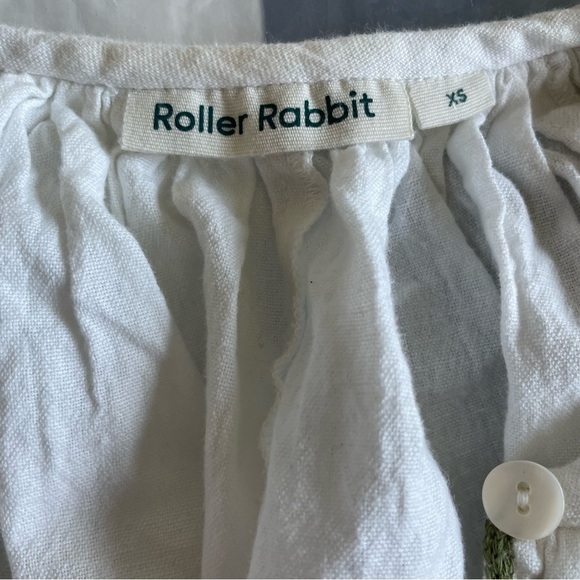 Roller Rabbit white top floral embroidery  30723. - Picture 4 of 6